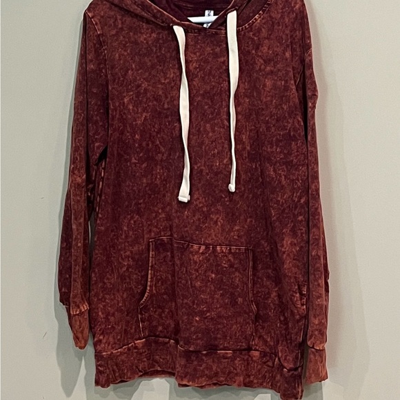 Women's Maroon Acid wash Hoodie Sweatshirt - Picture 1 of 3